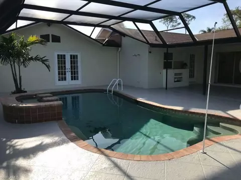 229 Madison Dr, Naples, FL 34110 photo 4