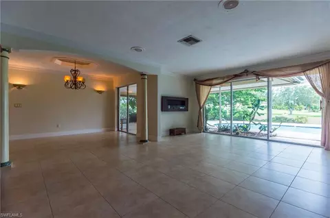 184 Briarcliff Ln, Naples, FL 34113 photo 8