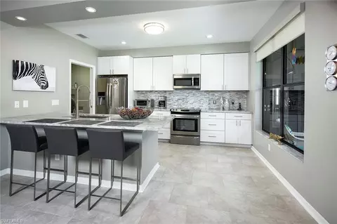4232 Hampton Ln, Naples, FL 34119 photo 4