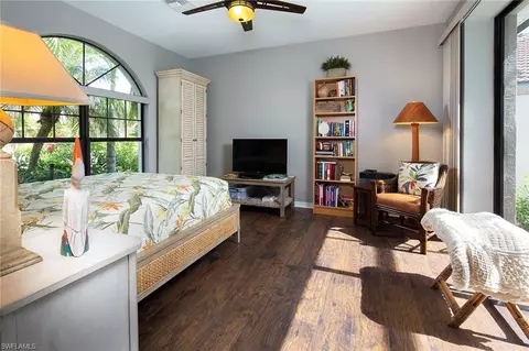 4232 Hampton Ln, Naples, FL 34119 photo 9