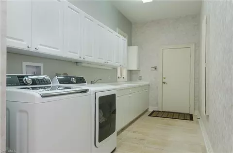 4655 Oak Leaf Dr, Naples, FL 34119 photo 24