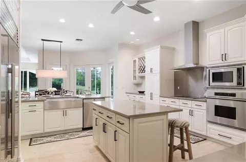 4655 Oak Leaf Dr, Naples, FL 34119 photo 3
