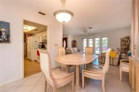 313 Burning Tree Dr, Naples, FL 34105 photo 4