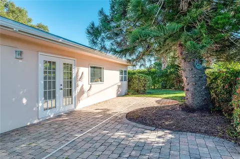 313 Burning Tree Dr, Naples, FL 34105 photo 13