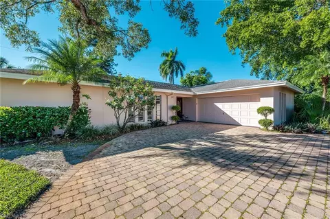 313 Burning Tree Dr, Naples, FL 34105 photo 1