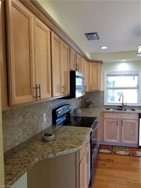 5322 Catts St, Naples, FL 34113 photo 10