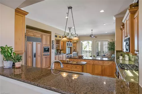 2866 Castillo Ct #103, Naples, FL 34109 photo 10