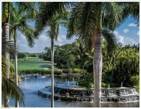2866 Castillo Ct #103, Naples, FL 34109 photo 2