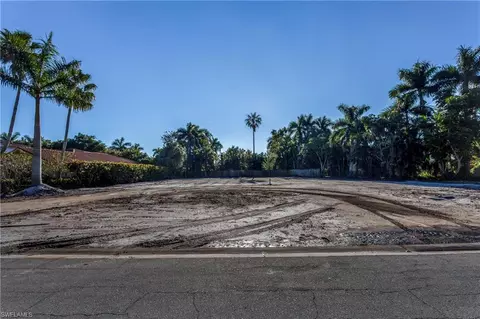 720 Willowhead Dr, Naples, FL 34103 photo 6