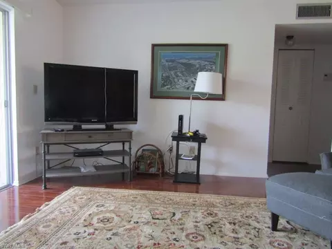 1051 Foxfire Ln #107, Naples, FL 34104 photo 3