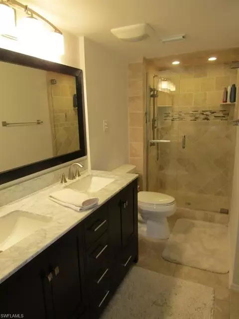 1051 Foxfire Ln #107, Naples, FL 34104 photo 11
