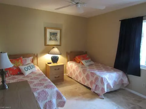 1051 Foxfire Ln #107, Naples, FL 34104 photo 9