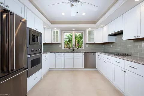 1920 Empress Ct, Naples, FL 34110 photo 2