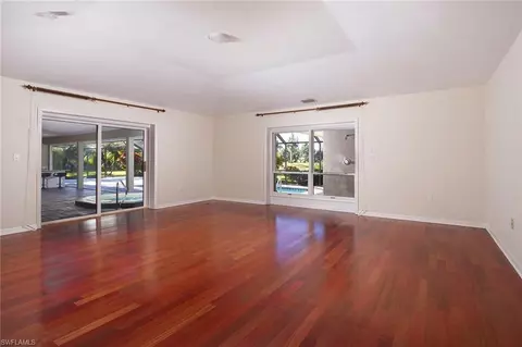 1920 Empress Ct, Naples, FL 34110 photo 7