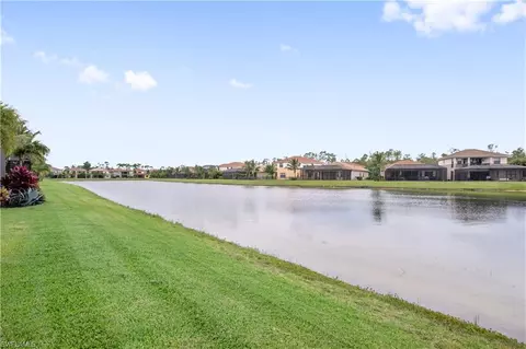 3204 Pacific Dr, Naples, FL 34119 photo 23