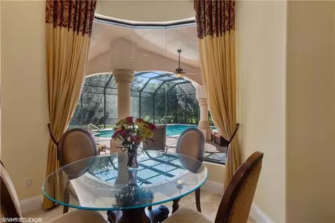 934 Tivoli Ct, Naples, FL 34104 photo 5