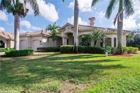 934 Tivoli Ct, Naples, FL 34104 photo 1