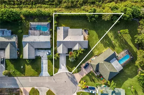 9845 Sandringham Gate, Naples, FL 34109 photo 2