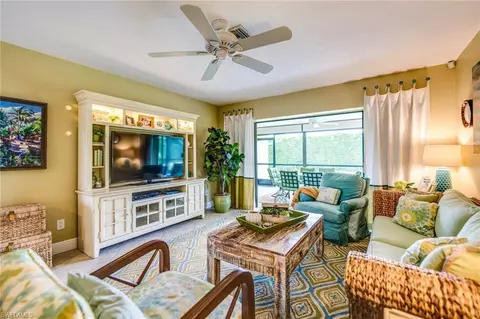9845 Sandringham Gate, Naples, FL 34109 photo 5