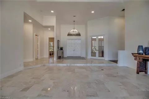 4723 Oak Leaf Dr, Naples, FL 34119 photo 8