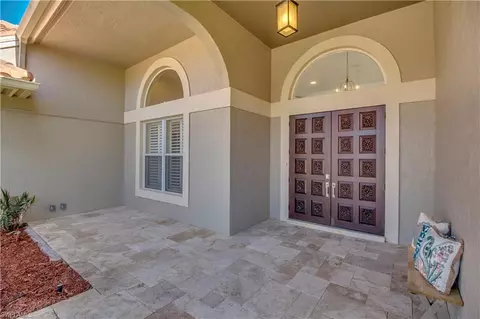 4723 Oak Leaf Dr, Naples, FL 34119 photo 5