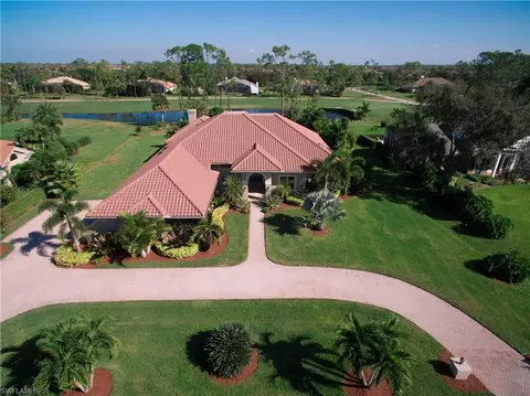 4723 Oak Leaf Dr, Naples, FL 34119 photo 2