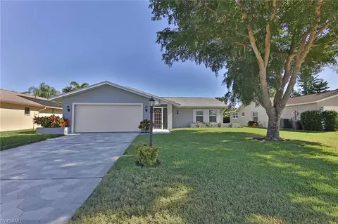 117 Debron Dr, Naples, FL 34112 photo 1