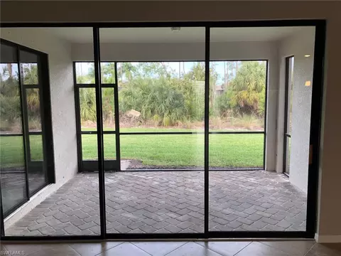 4690 Abaca Cir, Naples, FL 34119 photo 4