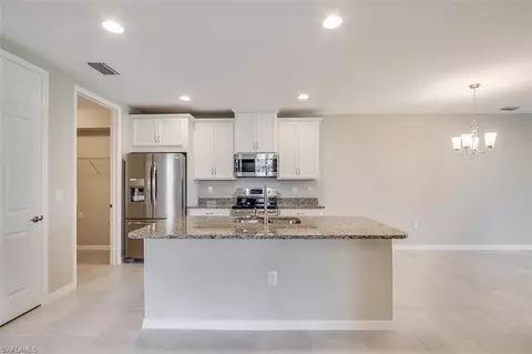 14775 Edgewater Cir, Naples, FL 34114 photo 5