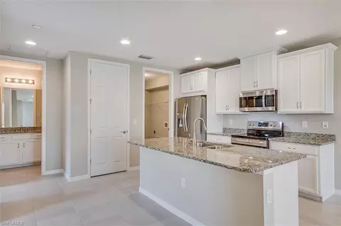 14775 Edgewater Cir, Naples, FL 34114 photo 4
