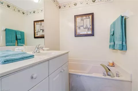 5031 Coldstream Ln, Naples, FL 34104 photo 15