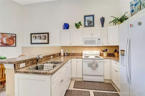 5031 Coldstream Ln, Naples, FL 34104 photo 8
