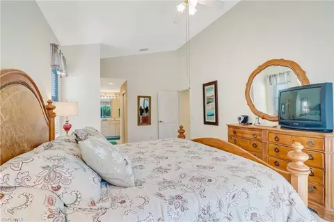 5031 Coldstream Ln, Naples, FL 34104 photo 14