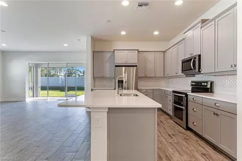 3609 Pilot Cir, Naples, FL 34120 photo 10