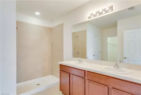 662 Hadley St E, Naples, FL 34104 photo 10