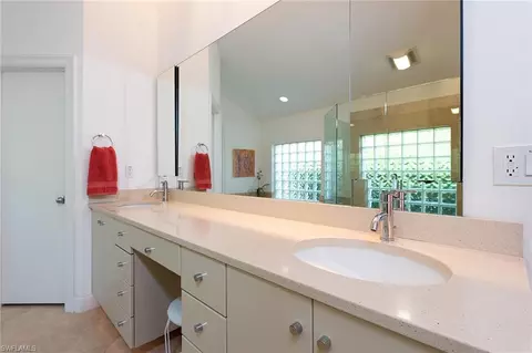 708 Pineside Ln, Naples, FL 34108 photo 13