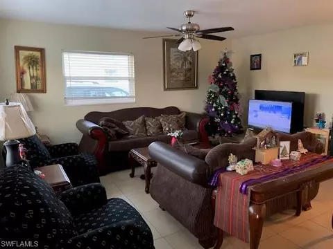 5264 Dixie Dr, Naples, FL 34113 photo 2