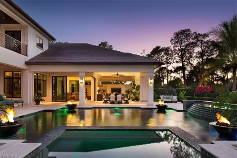2805 Silverleaf Ln, Naples, FL 34105 photo 11