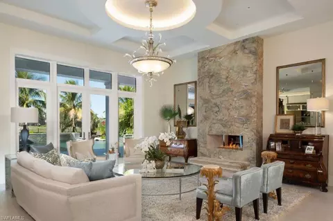 2805 Silverleaf Ln, Naples, FL 34105 photo 4