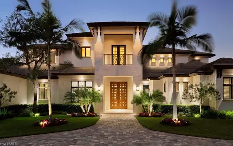 2805 Silverleaf Ln, Naples, FL 34105 photo 1