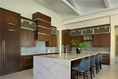 2805 Silverleaf Ln, Naples, FL 34105 photo 7