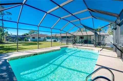236 Johnnycake Dr, Naples, FL 34110 photo 1