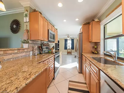 132 Debron Dr, Naples, FL 34112 photo 6