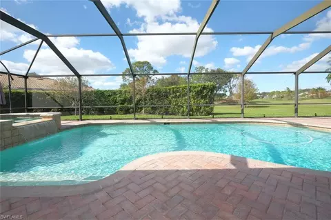 265 Stonegate Ct, Naples, FL 34119 photo 2