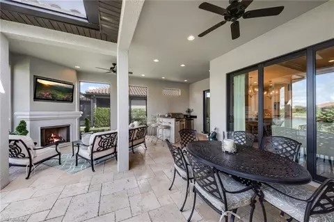 8378 Palacio Ter S, Naples, FL 34114 photo 2