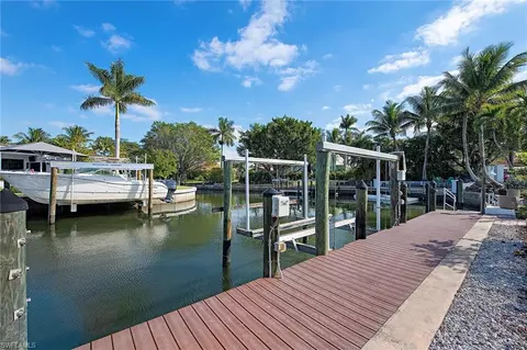 2040 Snook Dr, Naples, FL 34102 photo 2