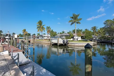 2040 Snook Dr, Naples, FL 34102 photo 3