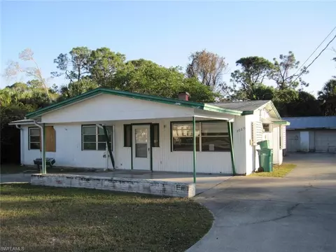 3020 Barrett Ave, Naples, FL 34112 photo 1