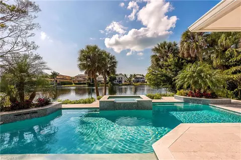 660 E Lake Dr, Naples, FL 34102 photo 3