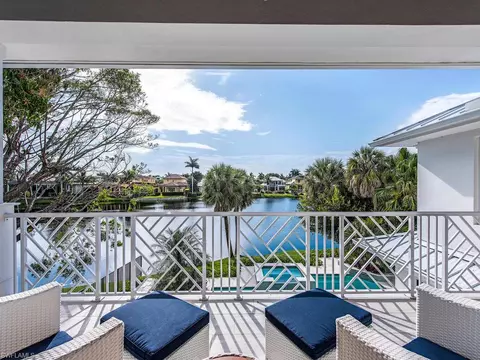 660 E Lake Dr, Naples, FL 34102 photo 1